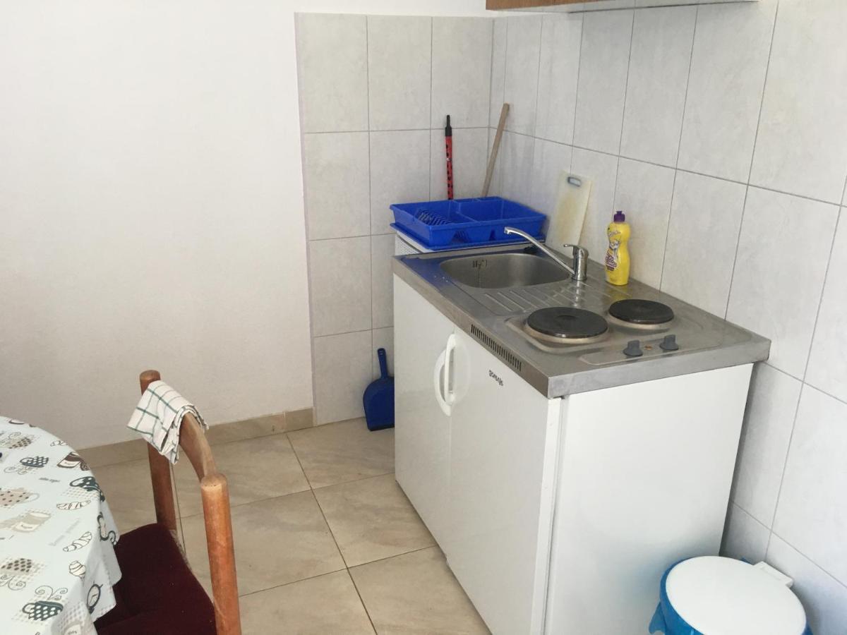 Apartmani Domenika Zuljana Exterior photo